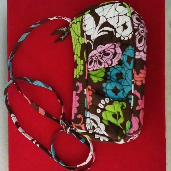 Vera Bradley Handbags - Vera Bradley small purse crossbody